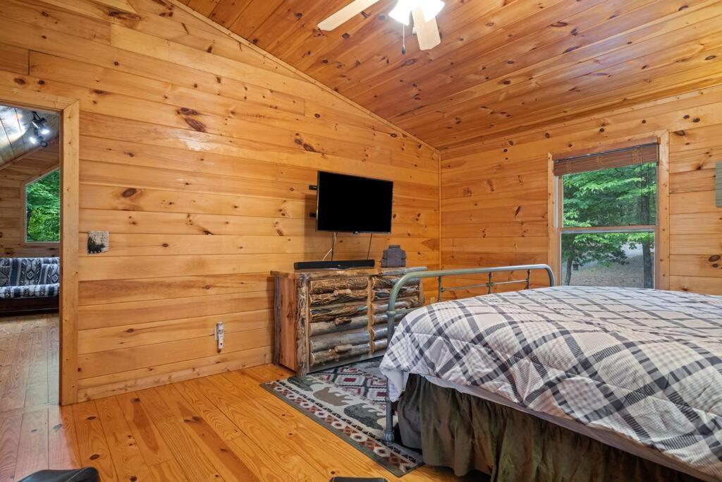 Lakeside Retreat Hot Tub Fishing Hiking Ellijay Esterno foto