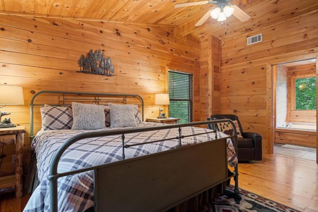 Lakeside Retreat Hot Tub Fishing Hiking Ellijay Esterno foto
