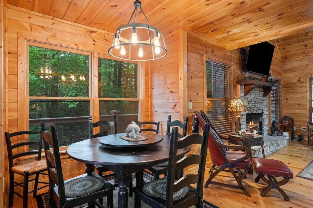 Lakeside Retreat Hot Tub Fishing Hiking Ellijay Esterno foto