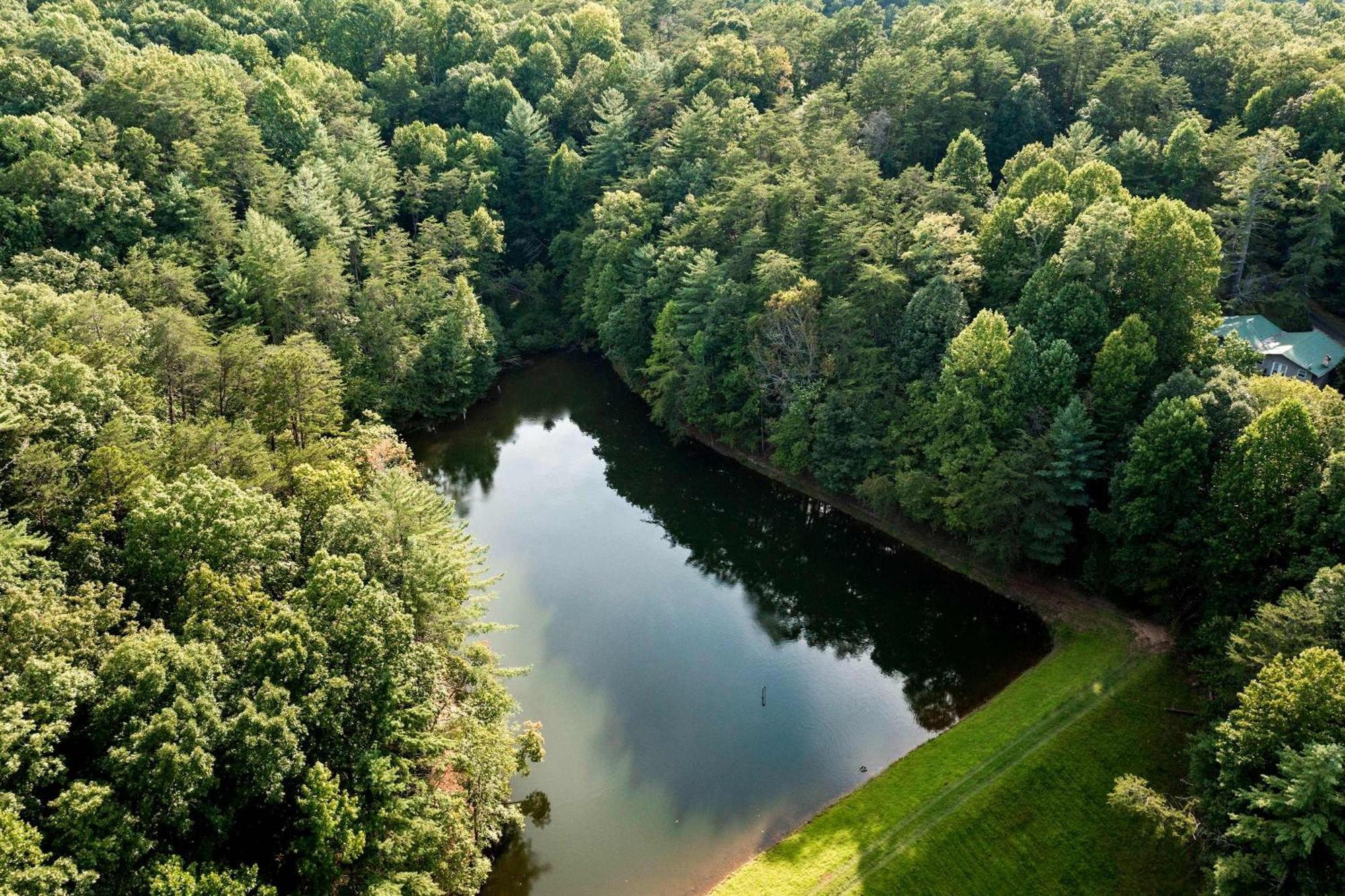 Lakeside Retreat Hot Tub Fishing Hiking Ellijay Esterno foto